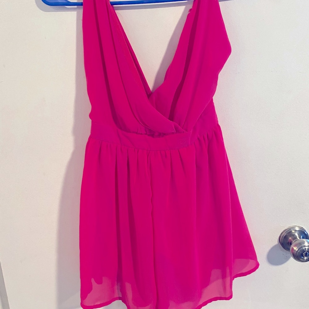 NWOT Bright Pink Low-Cut Jumper